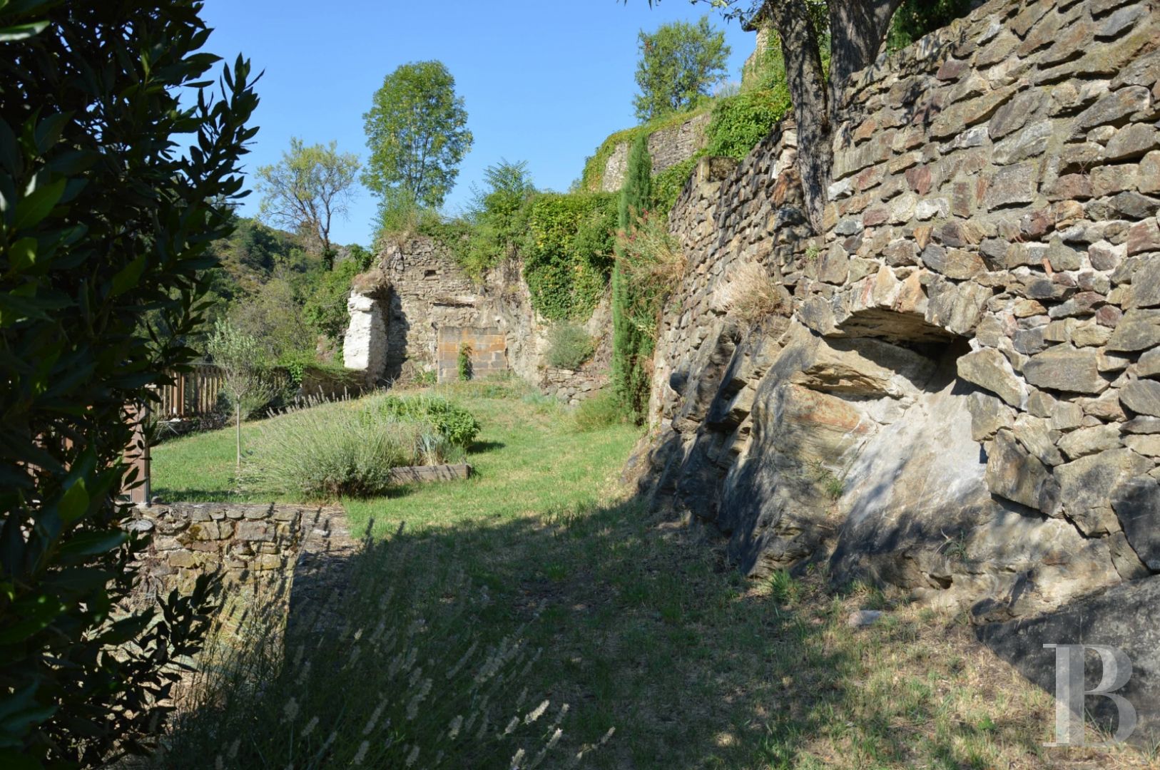 Chteau Vendre Rhne Ardche Massif Du Pilat