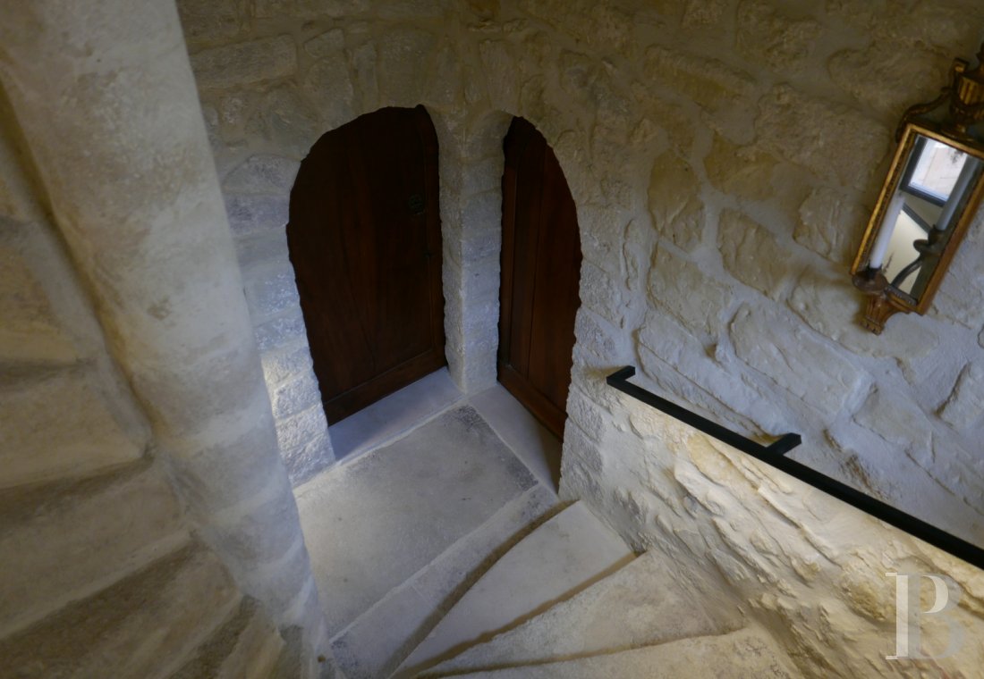 En plein cœur du Gard, non loin d’Uzès, une tour millénaire et contemporaine - photo  n°11