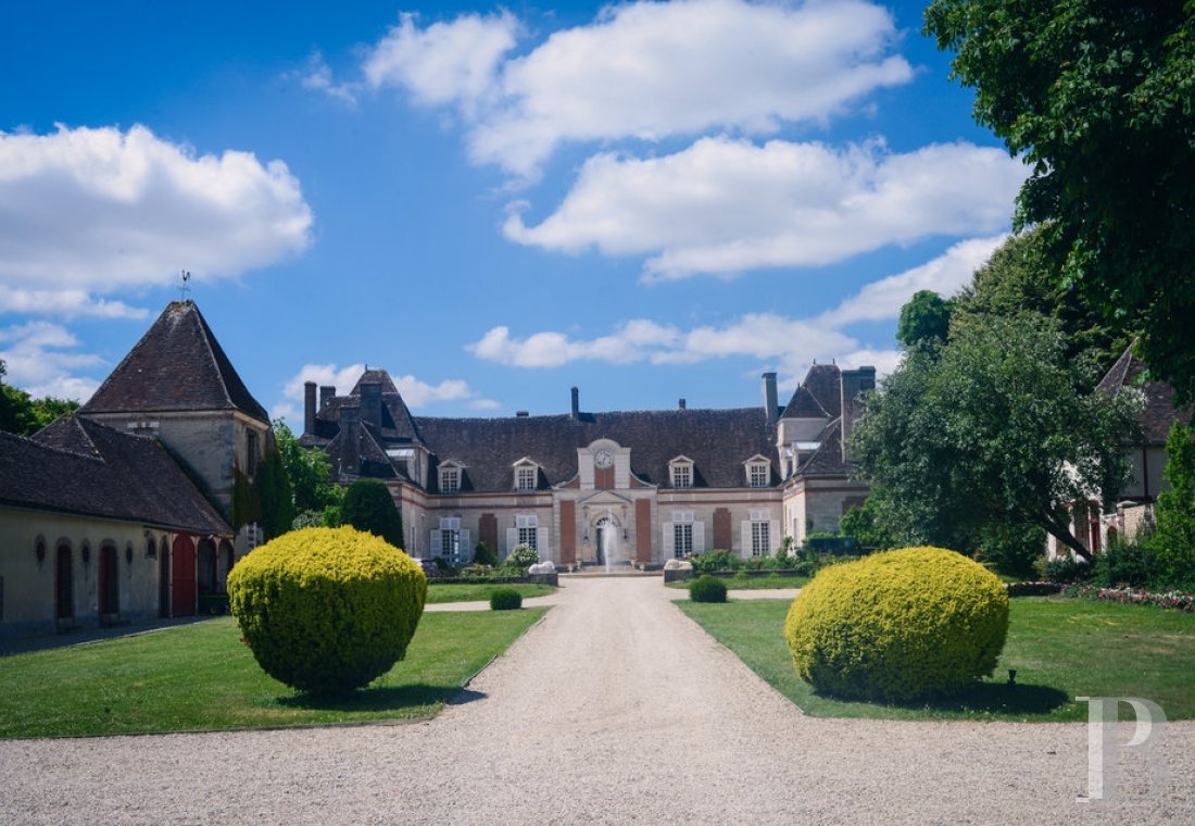 En Bourgogne, dans l’Yonne, un château du 17e siècle ouvert à tous les arts et toutes les cultures - photo  n°4