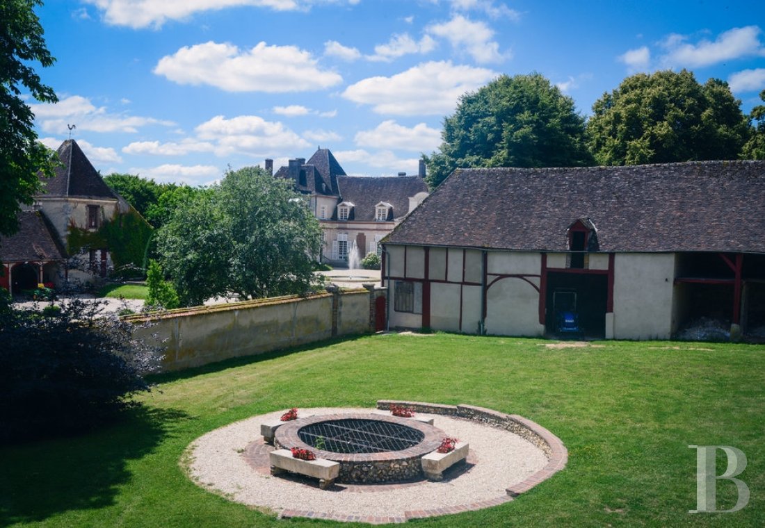 En Bourgogne, dans l’Yonne, un château du 17e siècle ouvert à tous les arts et toutes les cultures - photo  n°5