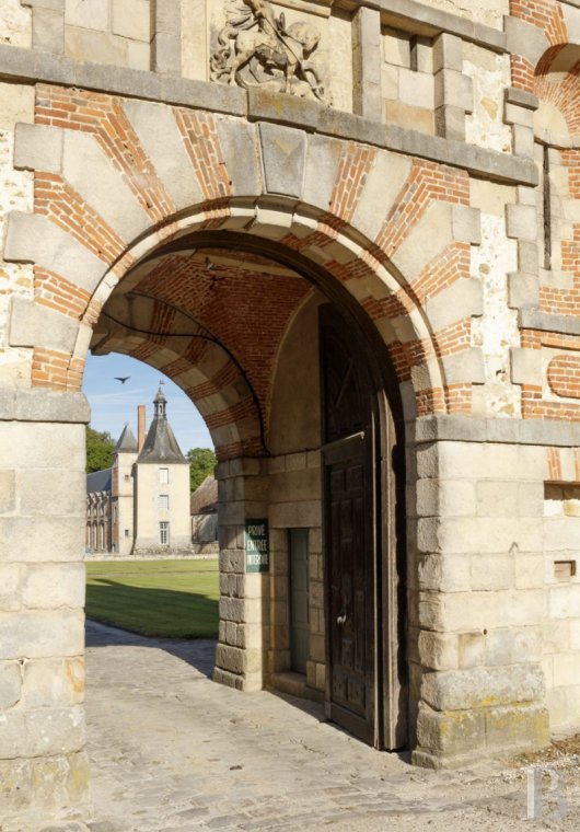Près de Fontainebleau, les dépendances d’un château du 17e siècle aménagées en lieux de villégiature - photo  n°25