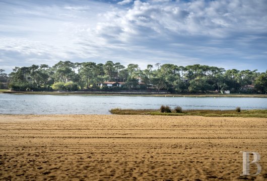 À Hossegor, dans les Landes, une villa d’architecte de style basco-landais - photo  n°31