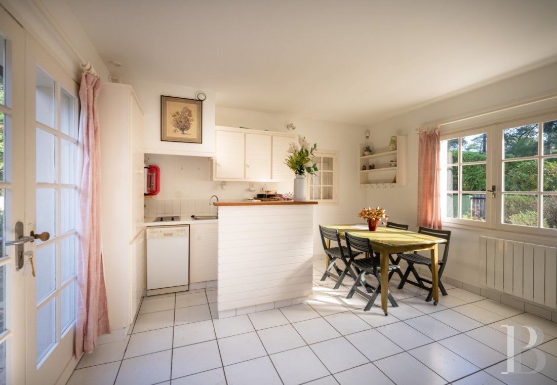 À Hossegor, dans les Landes, une villa d’architecte de style basco-landais - photo  n°26