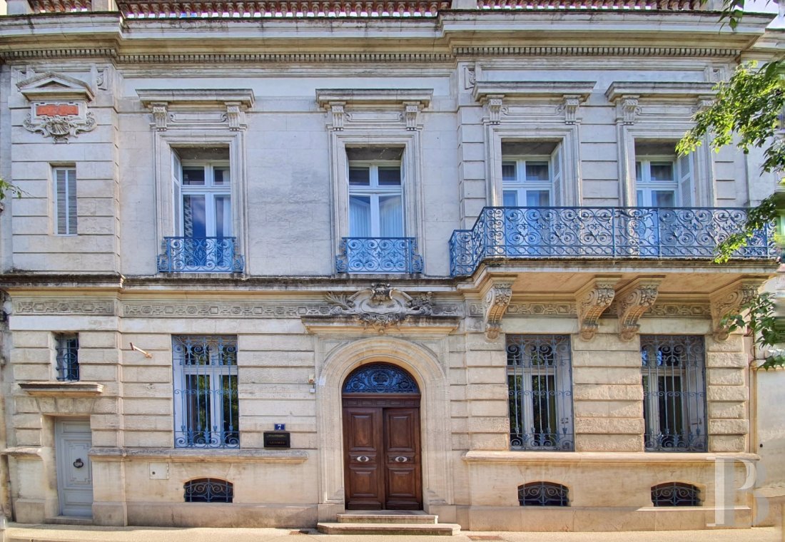 À Arles,  un hôtel particulier de la fin du 19e siècle dessiné par un célèbre architecte de la ville - photo  n°1
