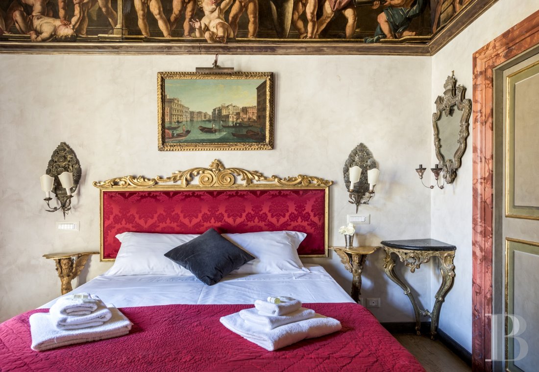 À Rome, tout près de la place Navone,  un appartement dans un palazzo du 16e siècle - photo  n°14