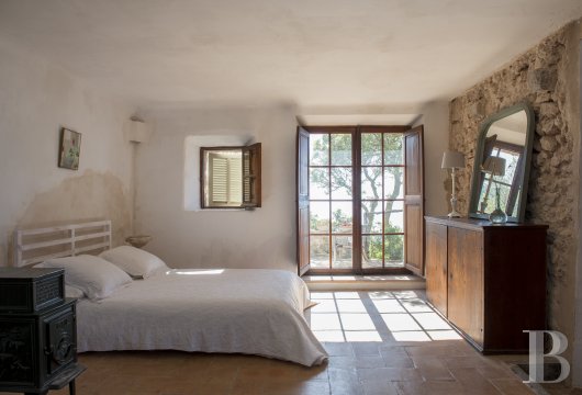 À Déia, sur l’île de Majorque, une maison traditionnelle en bordure de village  - photo  n°17