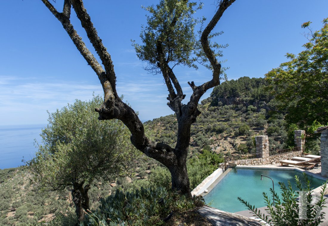 À Déia, sur l’île de Majorque, une maison traditionnelle en bordure de village  - photo  n°6