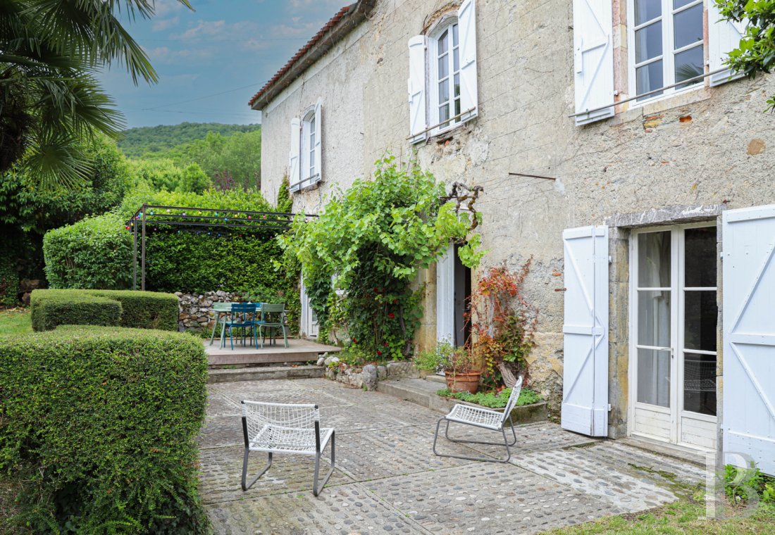 En Haute-Garonne, à Saint-Bertrand-de-Comminges, une maison de maître du 19e siècle dans un hameau - photo  n°7