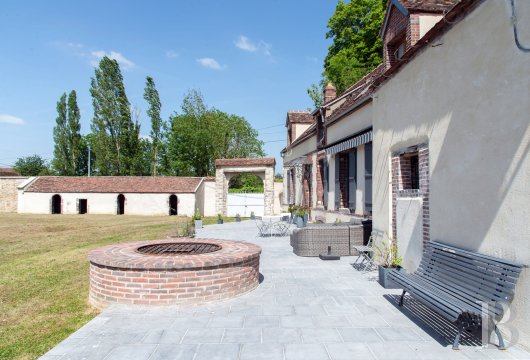 vieilles maisons francaises bourgogne   - 4