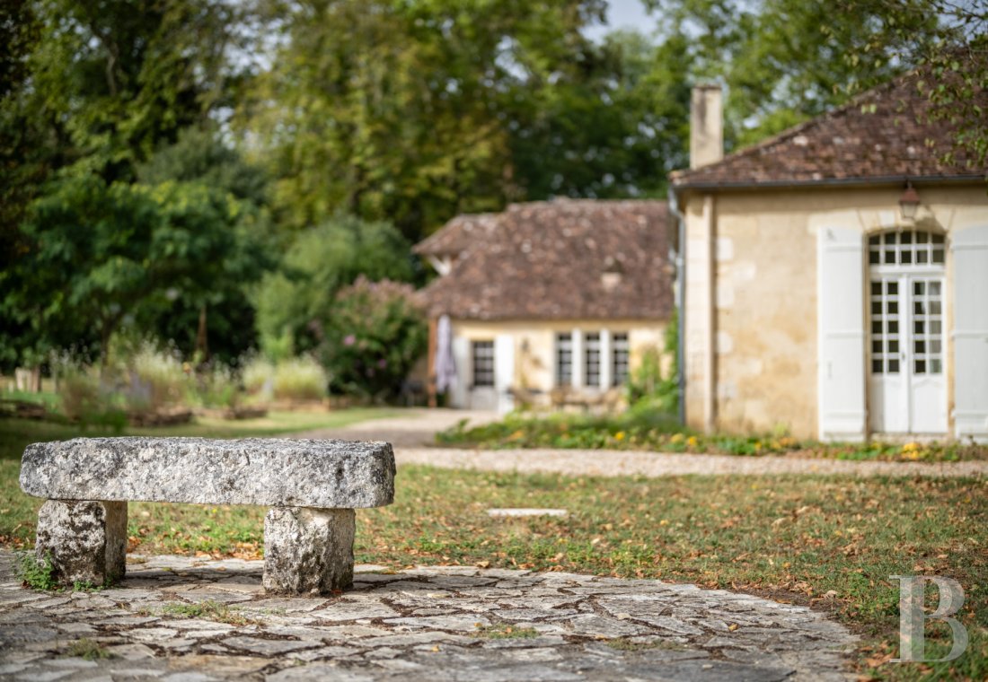 En Dordogne, à l’est de Bergerac, une chartreuse du 18e siècle et son orangerie - photo  n°9