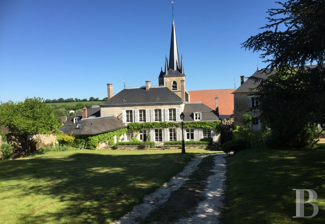 Au nord de la Bourgogne, dans le pays de Puisaye, l’ancienne demeure d’un peintre inspiré par la nature - photo  n°1