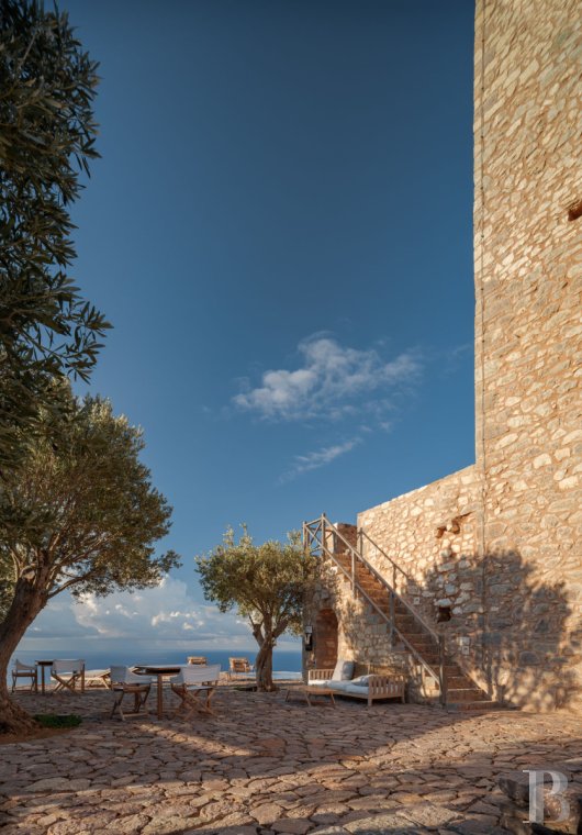 Au sud du Péloponnèse, dans la péninsule du Magne, une ancienne maison-tour transformée en hôtel intimiste face à l’immensité - photo  n°4