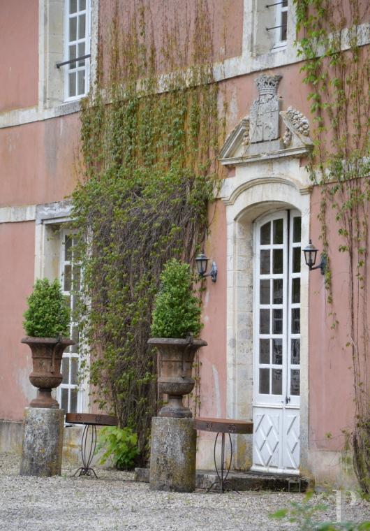 En Haute-Marne, à l’ouest de Chaumont, un château du 16e siècle dédié aux arts de vivre - photo  n°3