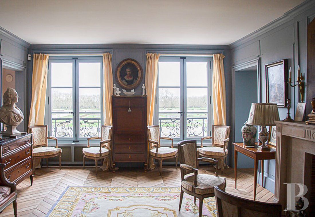 appartements à vendre - paris - À Versailles, quartier Saint-Louis, un appartement de 100 m² avec vue sur le « Potager du roi »