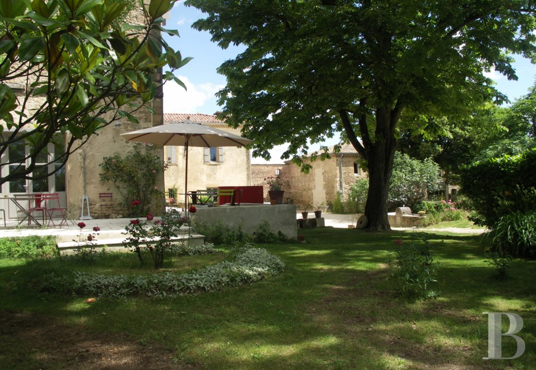 Entre Crest et Valence, dans la Drôme provençale,  une grande maison qui porte bien son nom - photo  n°4