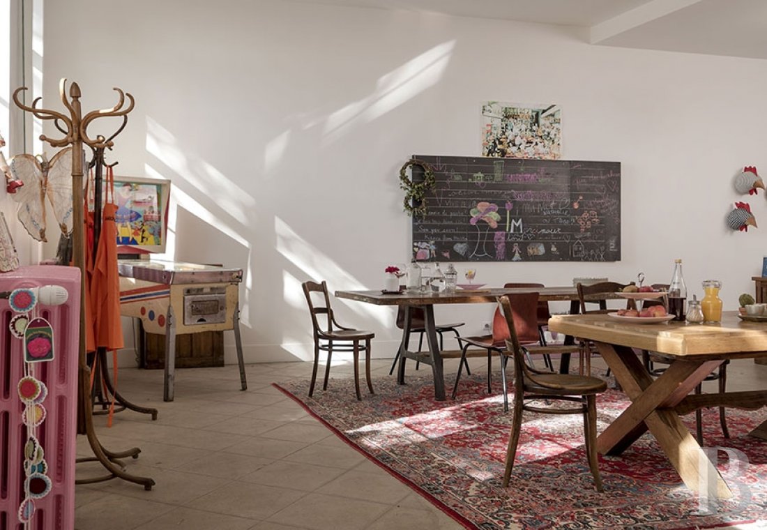 Dans l'Ain, entre Lyon et Genève, une ancienne école transformée en maison d’hôtes - photo  n°4