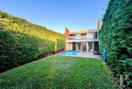 À Vale Pisão, au nord de Porto, une villa sur un terrain de golf, avec piscine et jardin privés