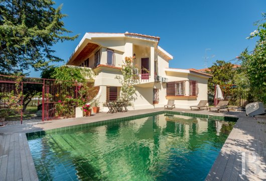 Dans le centre historique d'Elvas, en Alentejo, une maison rénovée, avec piscine et jardin d'agrumes