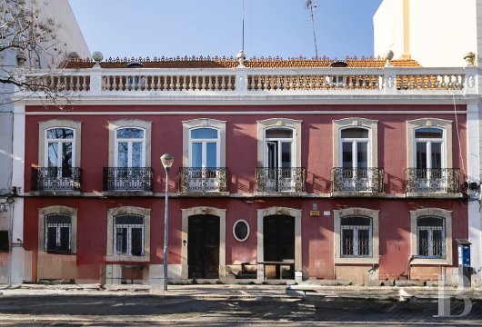 À Setúbal, entre estuaire et montagne, une demeure familiale du 19e siècle