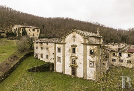 Dans le Mugello toscan, une abbaye médicéenne du XIe siècle et son domaine de plus de 54 ha