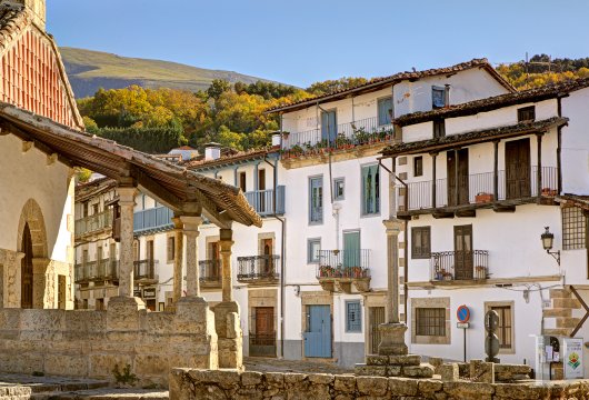 À Candelario, village classé de la Sierra de Béjar, une demeure de tradition artisanale du 18e siècle