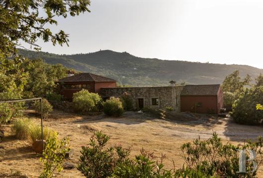 Dans le Parc Naturel de la Serra de São Mamede, une villa avec patio à quelques kilomètres de Marvão